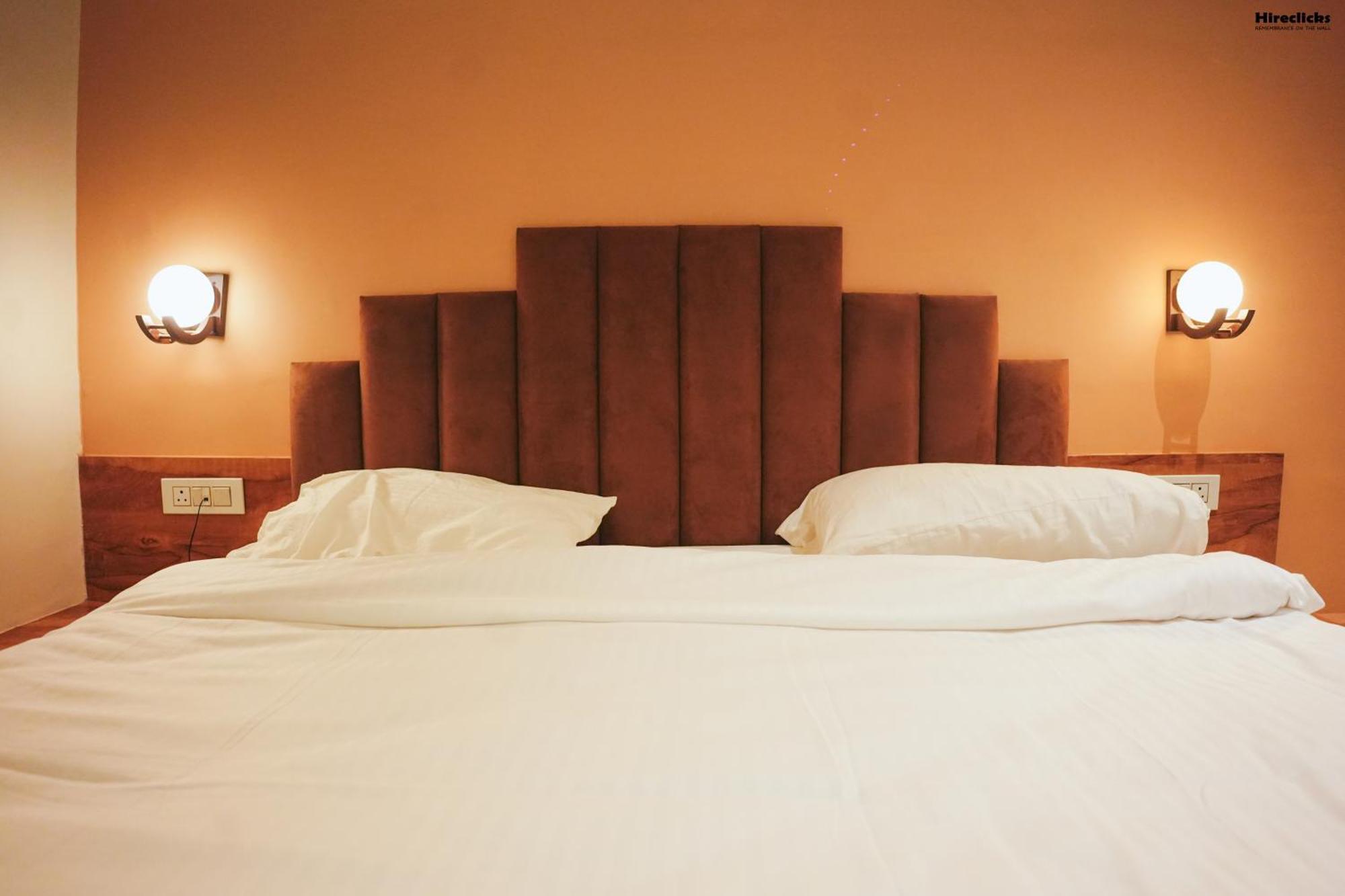 The Krati Resort And Convention Centre Bareilly Extérieur photo